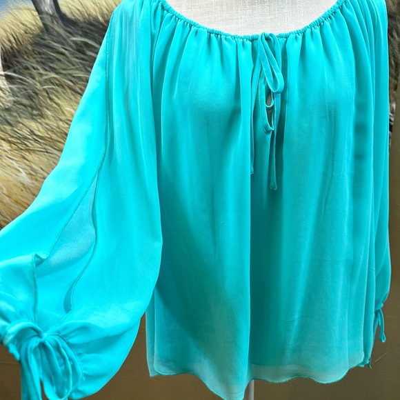 BCBG Maxazaria sz XL Turqoise chiffon blouse slit open sleeves elastic cuffs - Picture 4 of 7